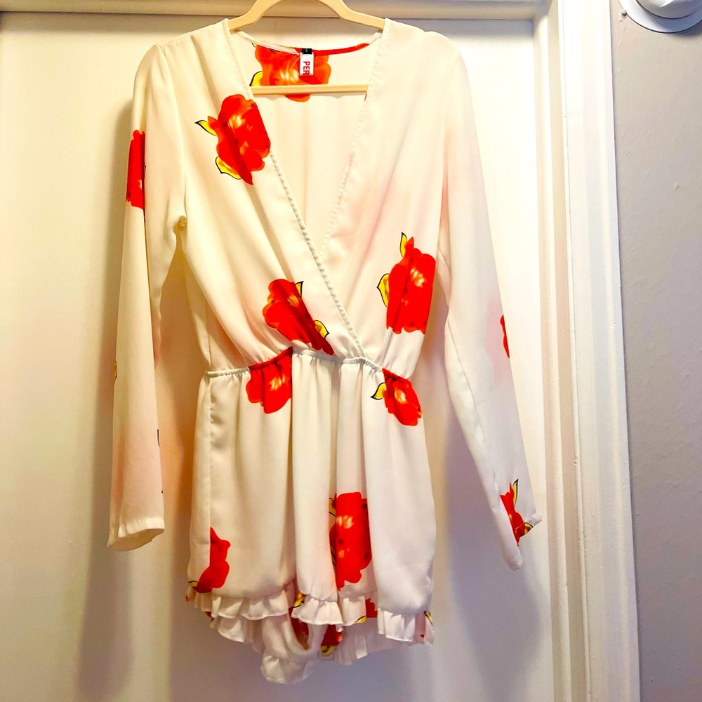 🌹White Floral Romper - Was @ $21